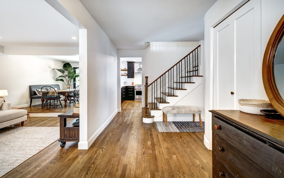 Real Estate Market Slowdown: 2025 Analysis & Property Trends