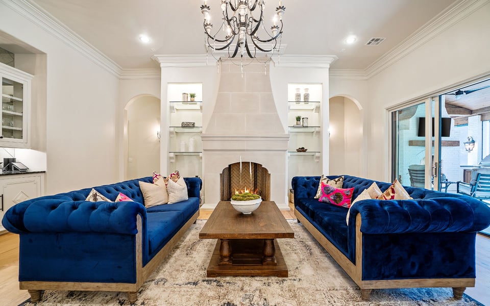 Trends 2025: Condo Market Collapse & Single-Family Surge